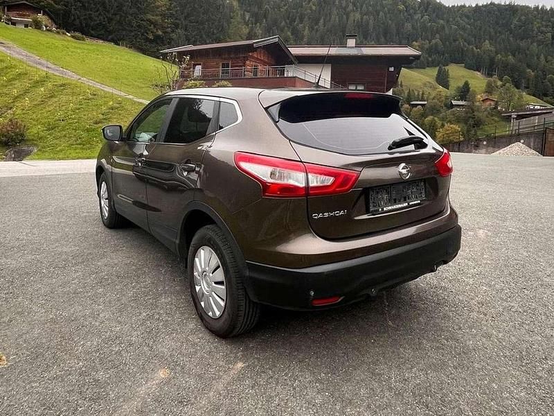 Gebraucht Nissan Qashqai 360º 131 PS (96 kW) 2015 Bronze SUV