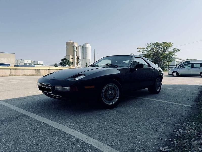 Schwarz Gebraucht 1983 Porsche 928 Coupé | € 19.900 - Bild 1/4