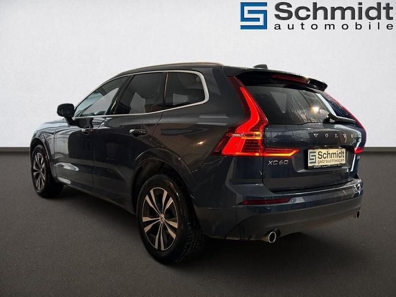Gebraucht Volvo XC60 Momentum 197 PS (144 kW) 2019 Blau SUV