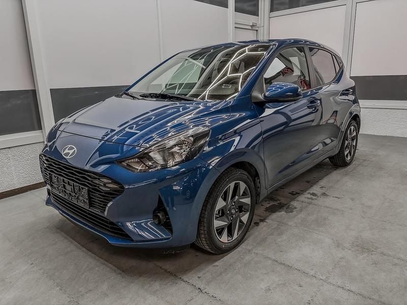 Neu Hyundai i10 Style 77 PS (56 kW) 2025 Blau Kleinwagen