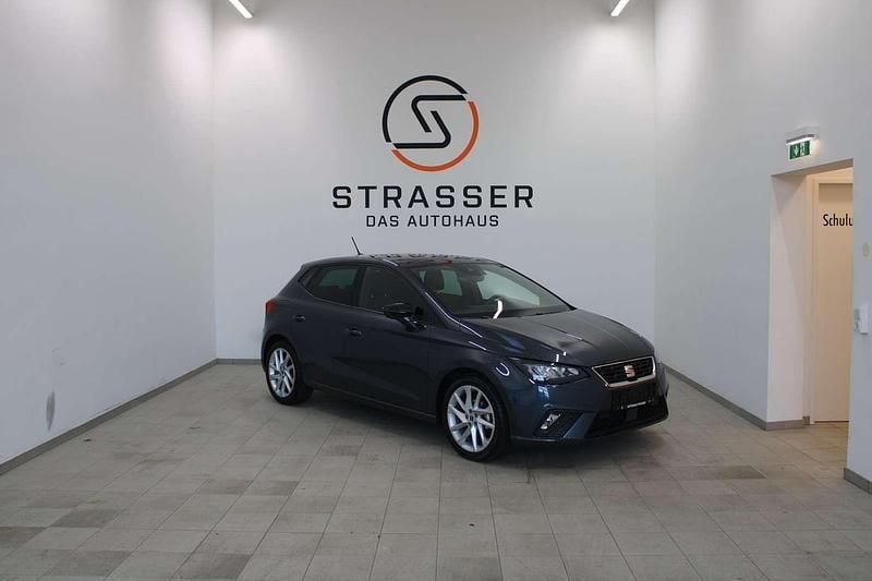 Grau Gebraucht 2022 Seat Ibiza FR Limousine | € 16.690 (Fairer Preis) - Bild 1/4