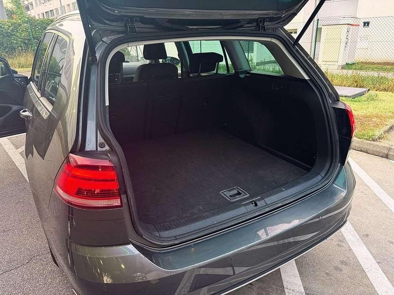 Gebraucht VW Golf VII Comfortline 116 PS (85 kW) 2017 Grau Kombi