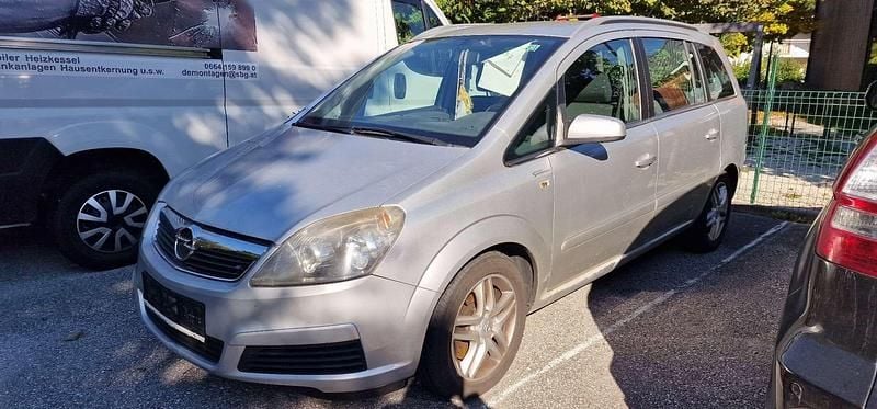 Grau Gebraucht 2007 Opel Zafira Van / Kleinbus | € 1.000 (Guter Preis) - Bild 1/4