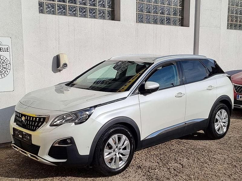 Gebraucht Peugeot 3008 Allure 120 PS (88 kW) 2017 Weiß SUV