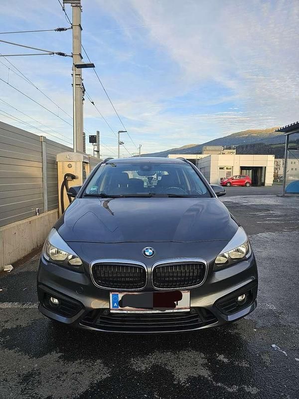 Gebraucht BMW 218 Advantage 150 PS (110 kW) 2015 Kombi