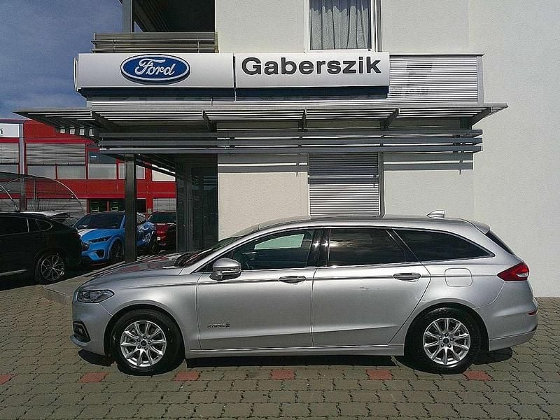Gebraucht Ford Mondeo Titanium 140 PS (102 kW) 2021 Silber Limousine