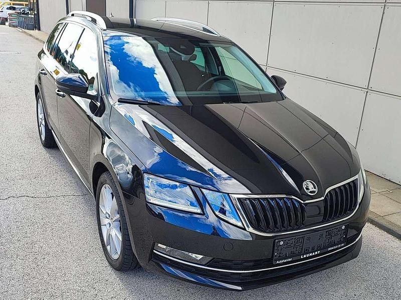Schwarz Gebraucht 2019 Skoda Octavia Kombi | € 17.280 (Fairer Preis) - Bild 1/4