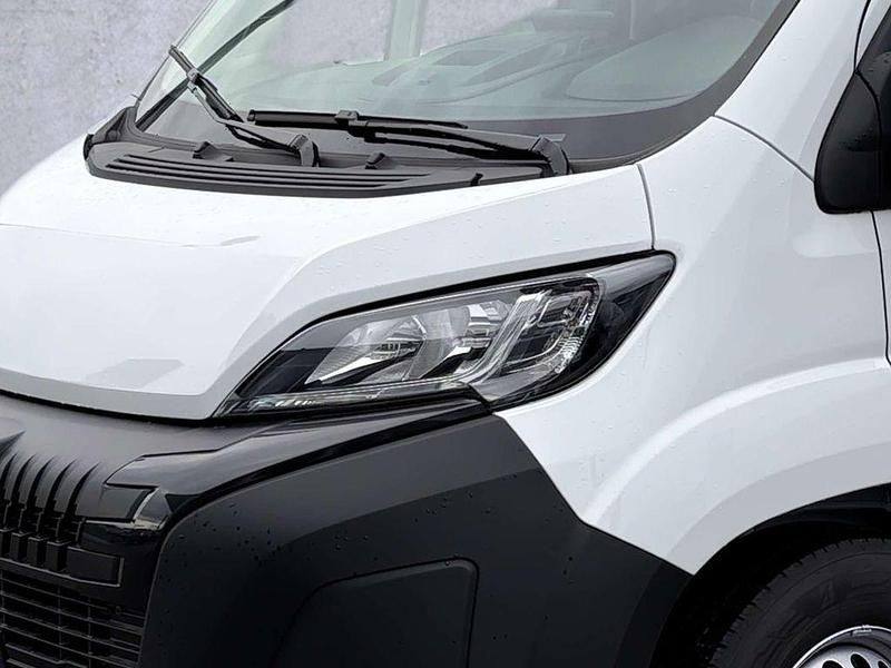 Gebraucht Peugeot Boxer S 140 PS (102 kW) 2025 Weiß Van