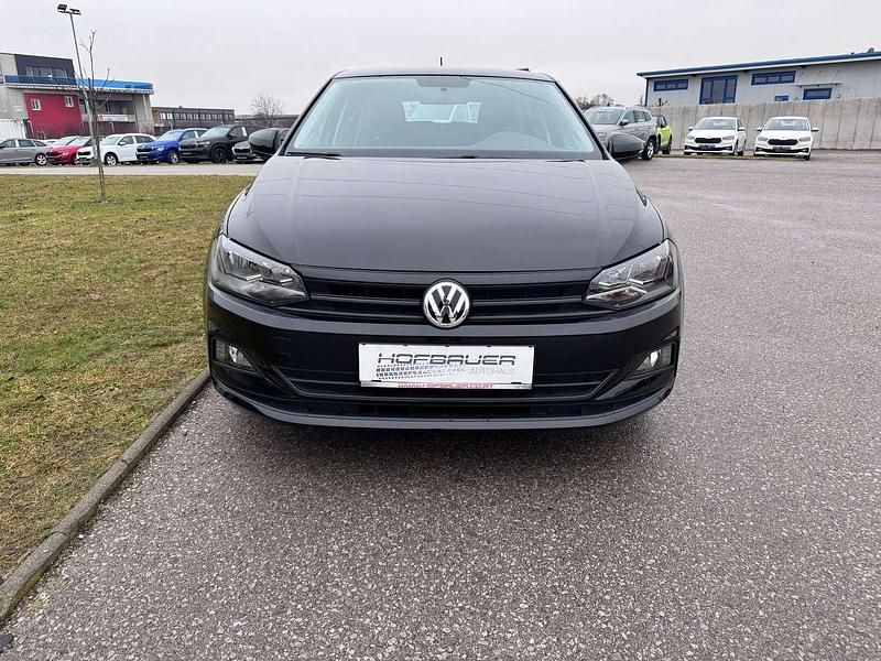 Gebraucht VW Polo 65 PS (47 kW) 2018 Schwarz Limousine