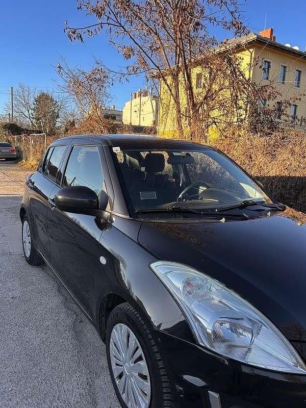 Gebraucht Suzuki Swift 75 PS (55 kW) 2014 Limousine