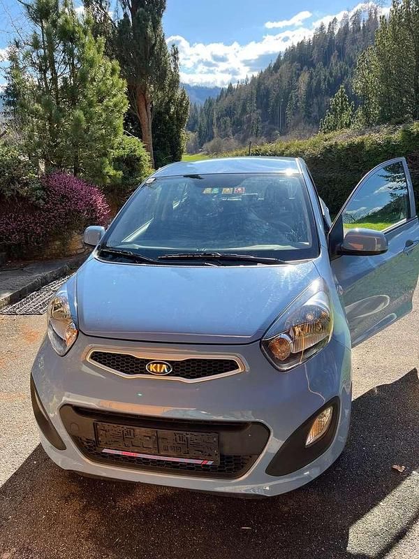 Blau Gebraucht 2013 Kia Picanto Kleinwagen | € 5.800 - Bild 1/2