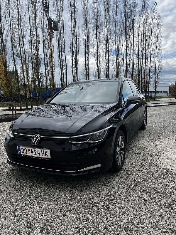 Gebraucht VW Golf VIII Life 150 PS (110 kW) 2024 Schwarz Limousine