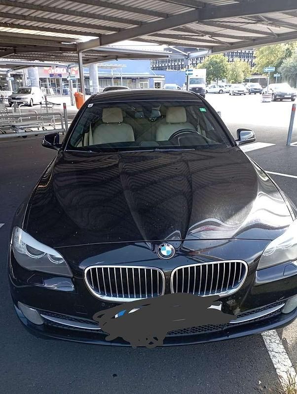 Gebraucht BMW 520 184 PS (135 kW) 2013 Schwarz Limousine