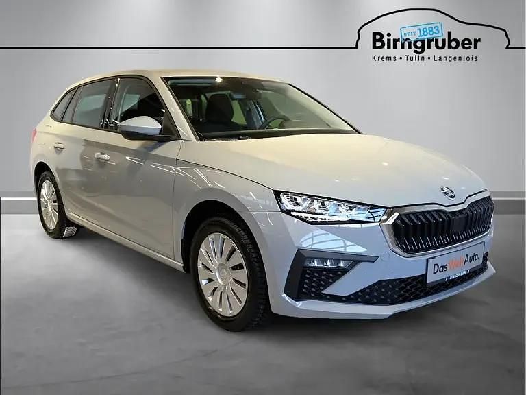 Mittelgrau normal Neu 2025 Skoda Scala Essence Kleinwagen | € 22.590 (Guter Preis) - Bild 1/4