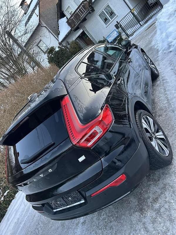 Gebraucht Volvo XC40 Plus 179 PS (131 kW) 2022 Schwarz SUV