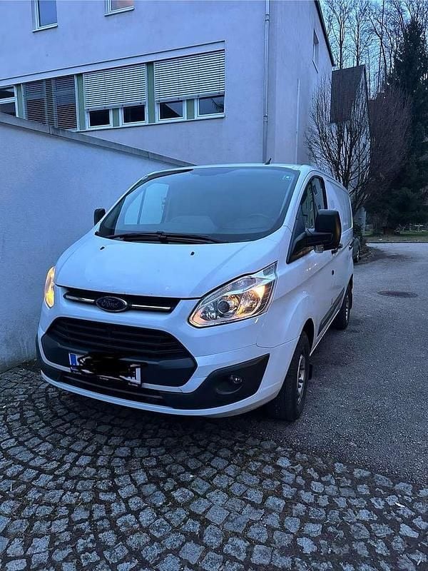 Gebraucht Ford Transit Custom 105 PS (77 kW) 2017 Weiß Van
