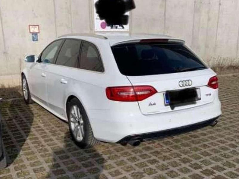 Gebraucht Audi A4 170 PS (125 kW) 2012 Weiß Kombi