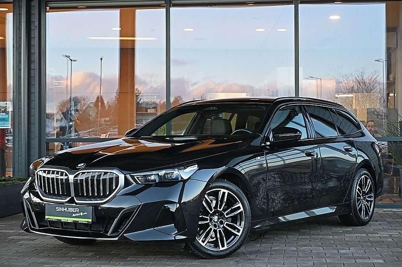 Schwarz Gebraucht 2024 BMW 520 Kombi | € 57.690 (Guter Preis) - Bild 1/4