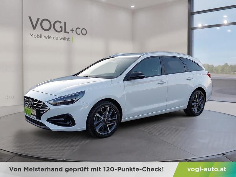 Weiß Gebraucht 2021 Hyundai i30 Kombi | € 18.430 (Teuer) - Bild 1/4