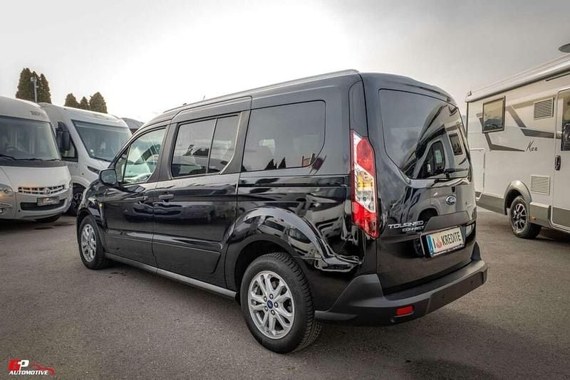 Gebraucht Ford Tourneo 120 PS (88 kW) 2021 Schwarz Kombi