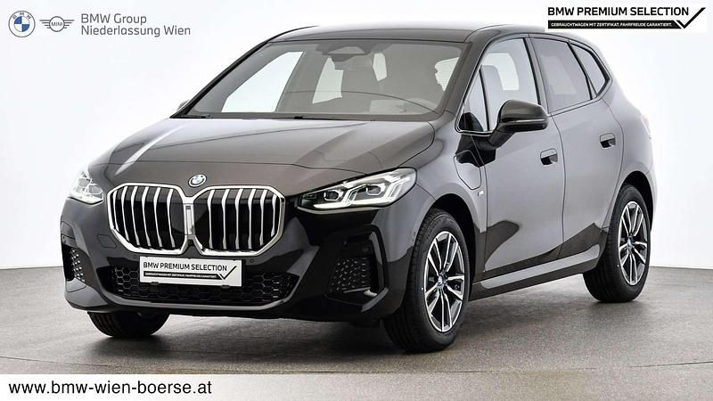 Schwarz Gebraucht 2024 BMW 225 Active Tourer Efficient Dynamics Van / Kleinbus | € 38.492 (Fairer Preis) - Bild 1/4