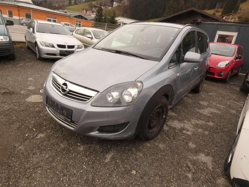 Grau Gebraucht 2011 Opel Zafira Cosmo Van / Kleinbus | € 2.700 - Bild 1/4