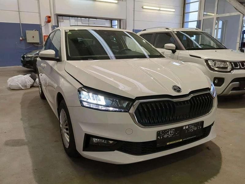 Weiß Gebraucht 2022 Skoda Fabia Kleinwagen | € 12.499 (Guter Preis) - Bild 1/4
