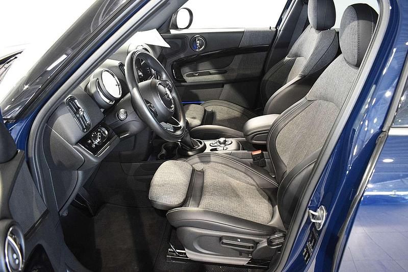 Gebraucht Mini One Countryman 102 PS (75 kW) 2019 Blau SUV