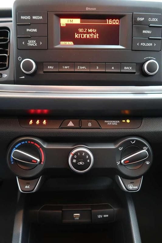 Gebraucht Kia Rio 84 PS (61 kW) 2023 Grau Kleinwagen