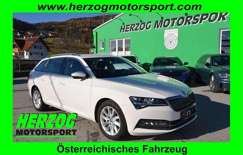 Weiß Gebraucht 2020 Skoda Superb Style Kombi | € 20.440 (Fairer Preis) - Bild 1/4