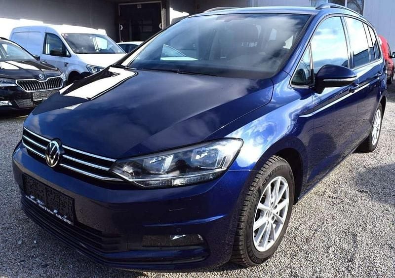 Blau Gebraucht 2020 VW Touran Comfortline Van / Kleinbus | € 17.990 (Superpreis) - Bild 1/4