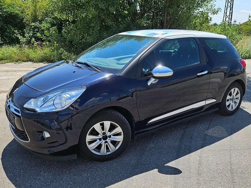 Blau Gebraucht 2014 Citroën DS3 Limousine | € 5.000 - Bild 1/4
