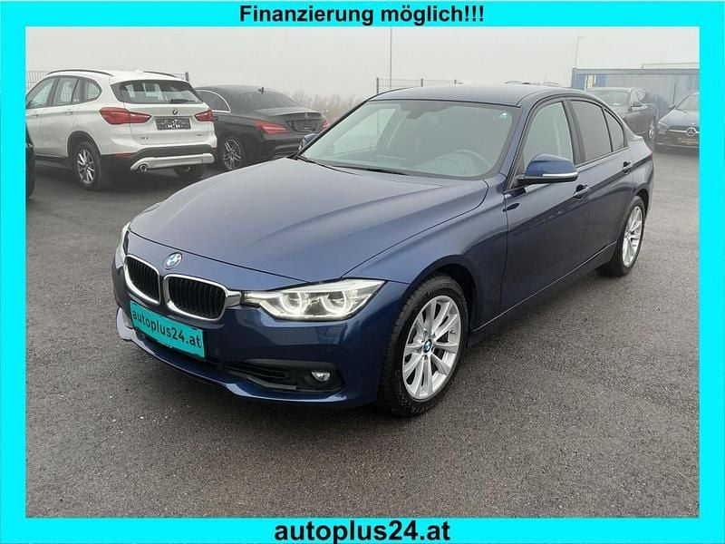 Blau Gebraucht 2018 BMW 330 Limousine | € 22.950 (Superpreis) - Bild 1/4