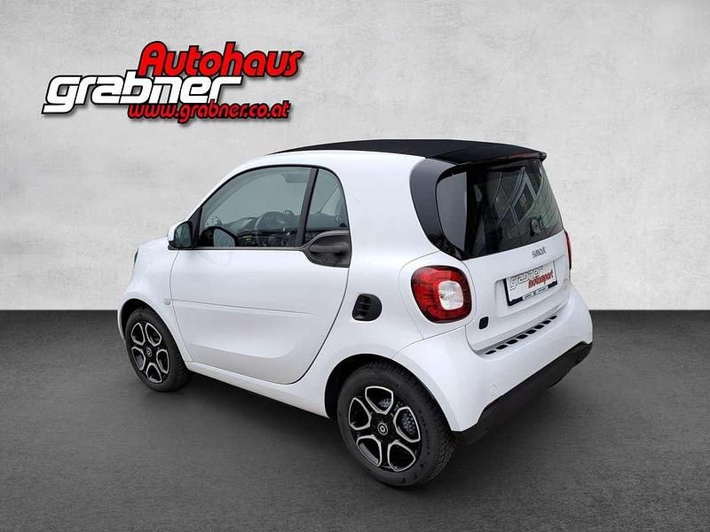 Gebraucht Smart ForTwo Electric Drive 60 kW (82 PS) 2018 Weiß Kleinwagen