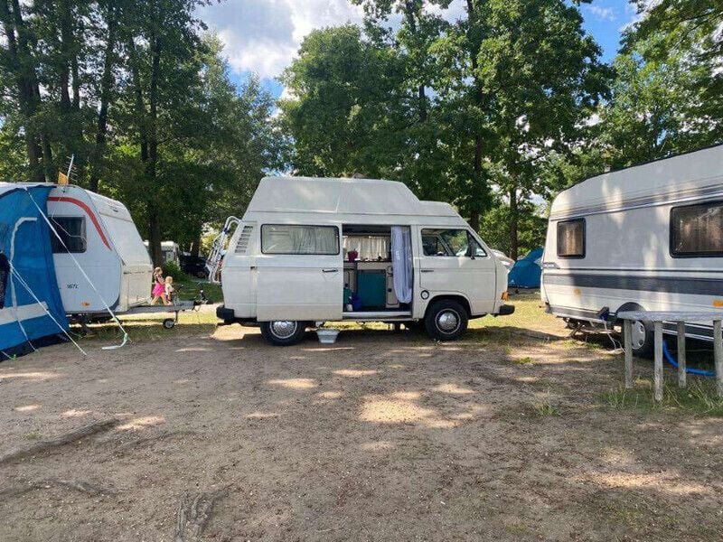 Weiß Gebraucht 1980 VW T3 Van | € 16.999 - Bild 1/4