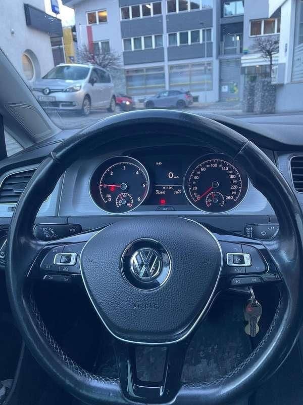 Gebraucht VW Golf VII LOUNGE 110 PS (80 kW) 2015 Limousine