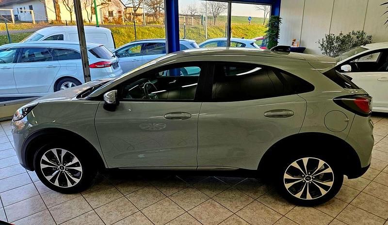 Neu Ford Puma Titanium 125 PS (91 kW) 2025 Grau SUV