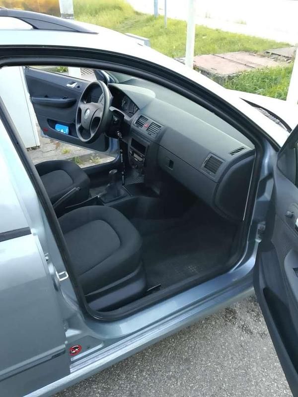 Gebraucht Skoda Fabia Classic 64 PS (47 kW) 2005 Grau Kleinwagen