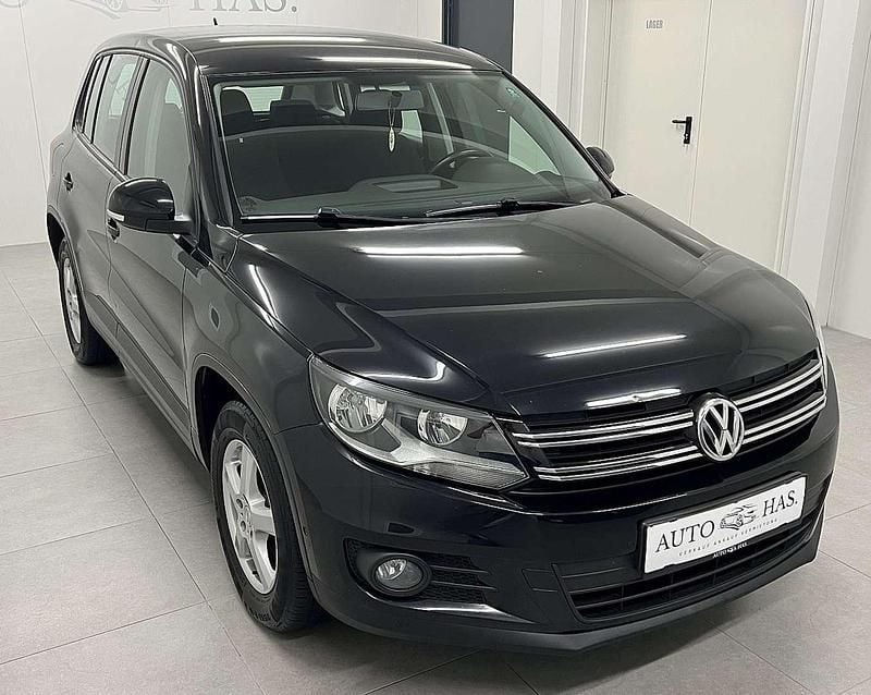 Schwarz Gebraucht 2015 VW Tiguan SUV | € 12.450 (Fairer Preis) - Bild 1/4