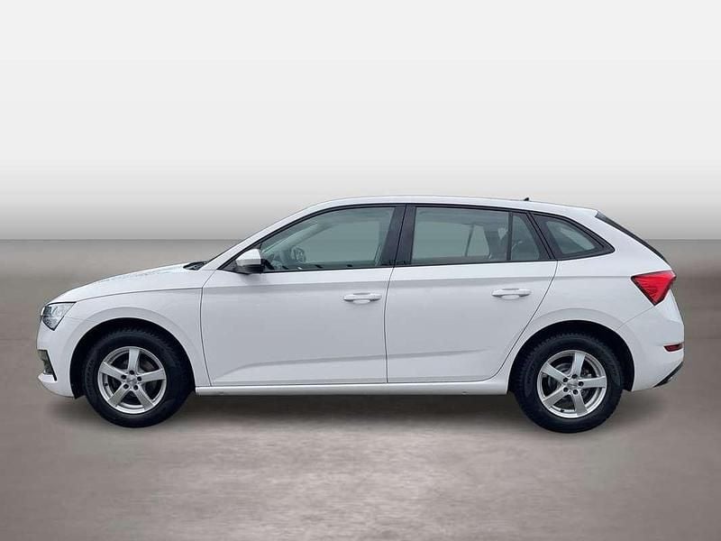 Gebraucht Skoda Scala 95 PS (69 kW) 2021 Weiß Kleinwagen