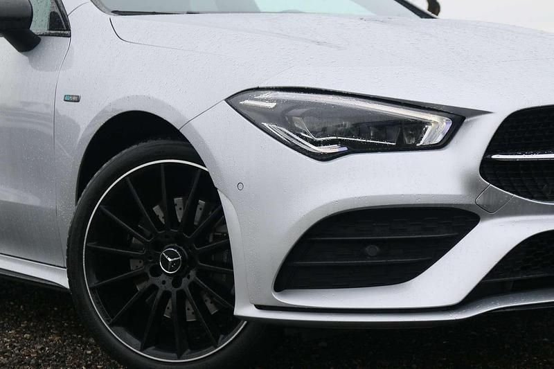 Gebraucht Mercedes CLA250 AMG line 160 PS (117 kW) 2021 Grau Limousine