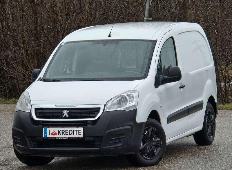 Weiß Gebraucht 2016 Peugeot Partner Van / Kleinbus | € 9.991 - Bild 1/4