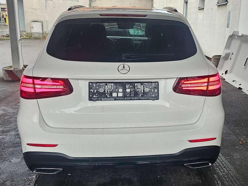 Gebraucht Mercedes GLC250 204 PS (150 kW) 2018 Weiß SUV