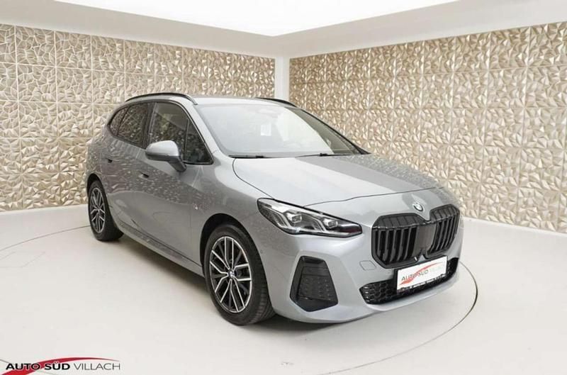 Gebraucht BMW 218 M Sport 136 PS (100 kW) 2023 Grau SUV