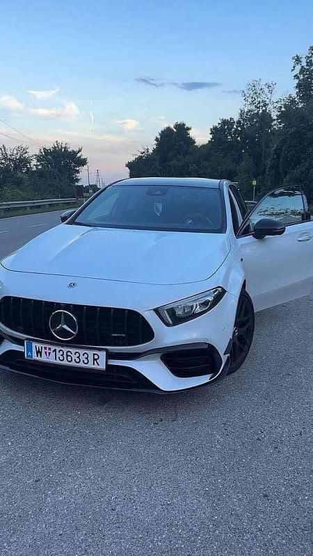 Weiß Gebraucht 2022 Mercedes A45 AMG AMG Limousine | € 49.999 - Bild 1/4