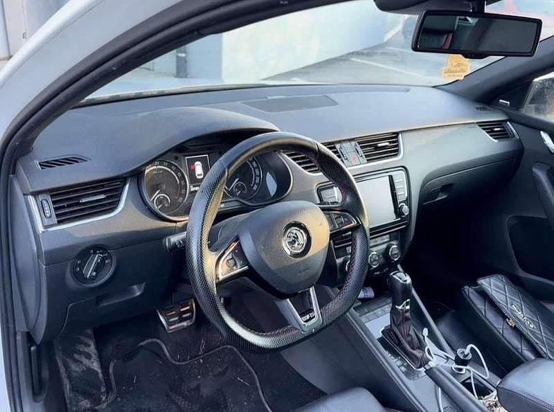 Gebraucht Skoda Octavia RS 184 PS (135 kW) 2016 Weiß Kleinwagen