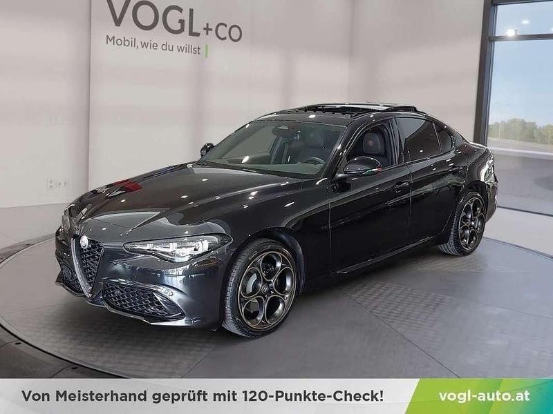 Schwarz Neu 2025 Alfa Romeo Giulia Coupé | € 70.262 (Fairer Preis) - Bild 1/4
