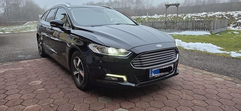 Schwarz Gebraucht 2017 Ford Mondeo Titanium Kombi | € 11.990 (Fairer Preis) - Bild 1/4