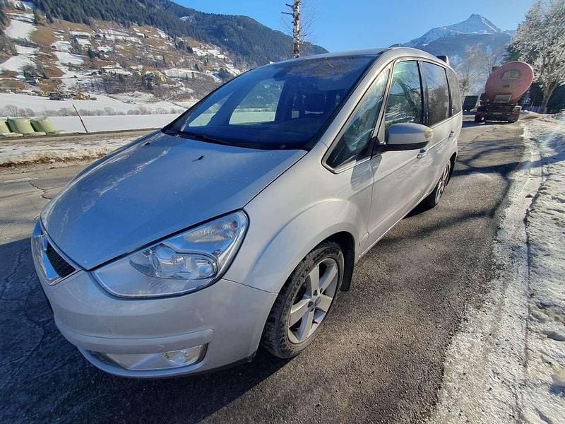 Silber Gebraucht 2009 Ford Galaxy Ghia Van / Kleinbus | € 3.990 (Guter Preis) - Bild 1/4