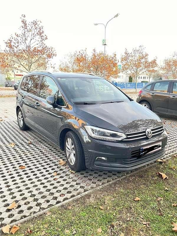 Gebraucht VW Touran Highline 116 PS (85 kW) 2017 Van / Kleinbus